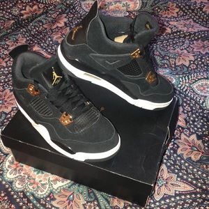 Jordan 4 retro “royalty”